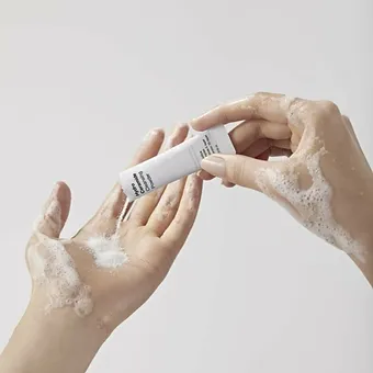 biodance-hydro-ceramide-cleansing-powder-texture