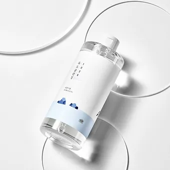 round-lab-1025-dokdo-cleansing-water-texture