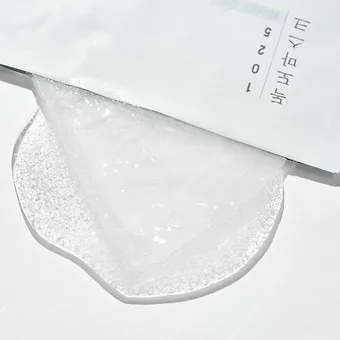 round-lab-1025-dokdo-water-gel-mask-sheet-texture