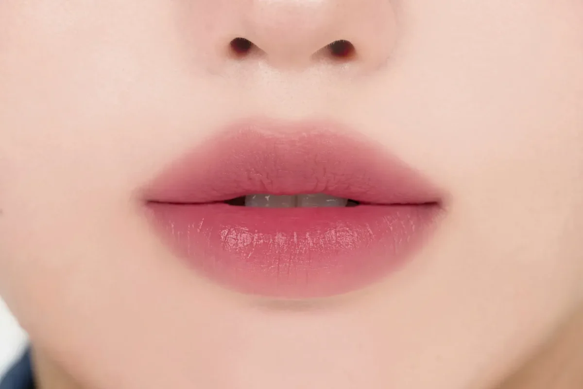 romand-bare-water-tint-04-water-grape-vinogradnyy romand-tint-glyantsevyy-vodnyy-vinograd-swatch